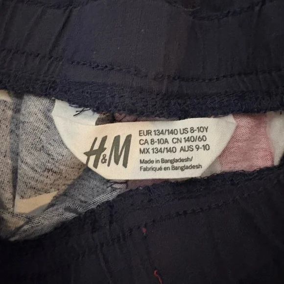 H&M USA Flag Shorts Girls 8-10Y Red White Blue 4th of July Patriotic - Picture 3 of 3